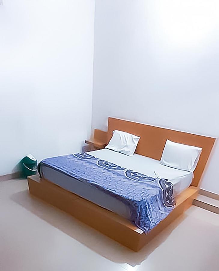 Roomshala 110 Hotel Mulaqaat - Shiv Nadar University Dadri Exterior foto