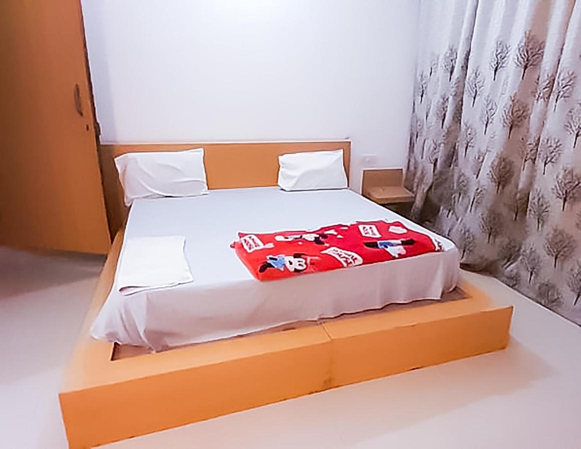 Roomshala 110 Hotel Mulaqaat - Shiv Nadar University Dadri Exterior foto